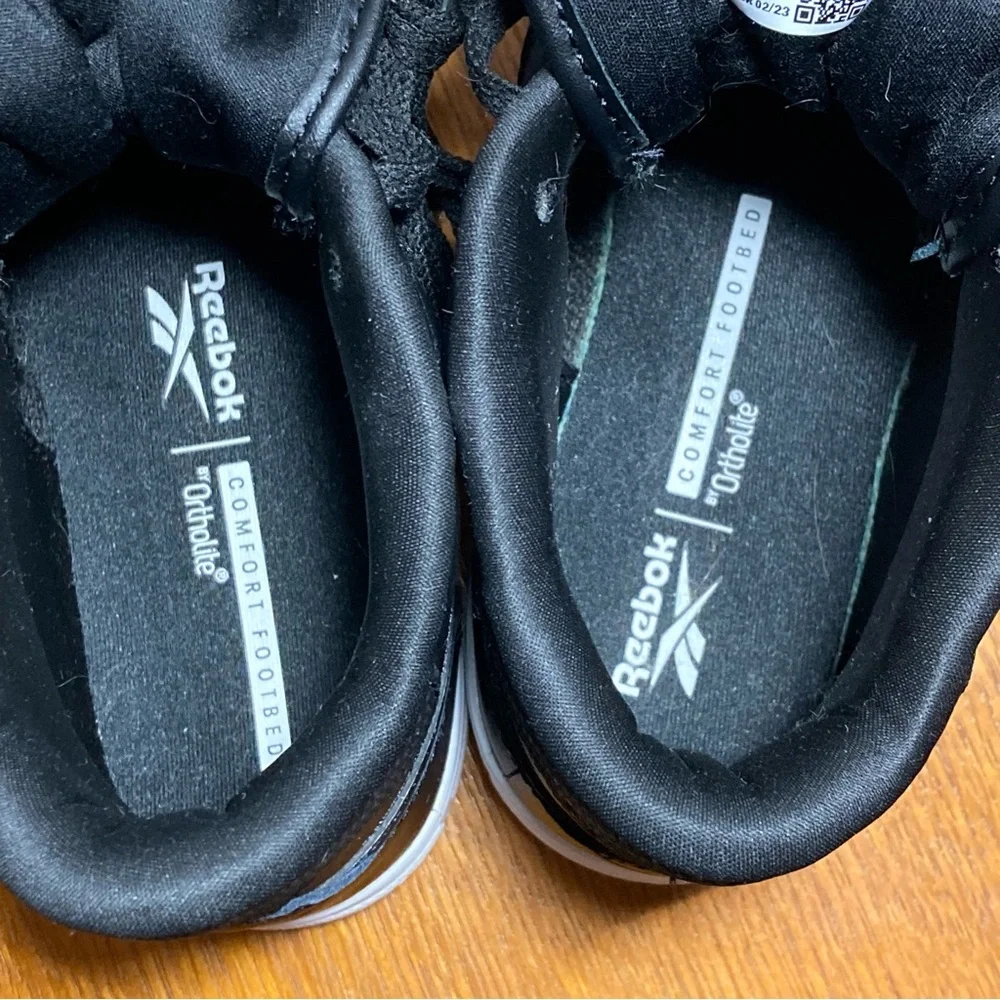 Reebok Black Leather Sneakers with White Soles - Picture 6 of 7